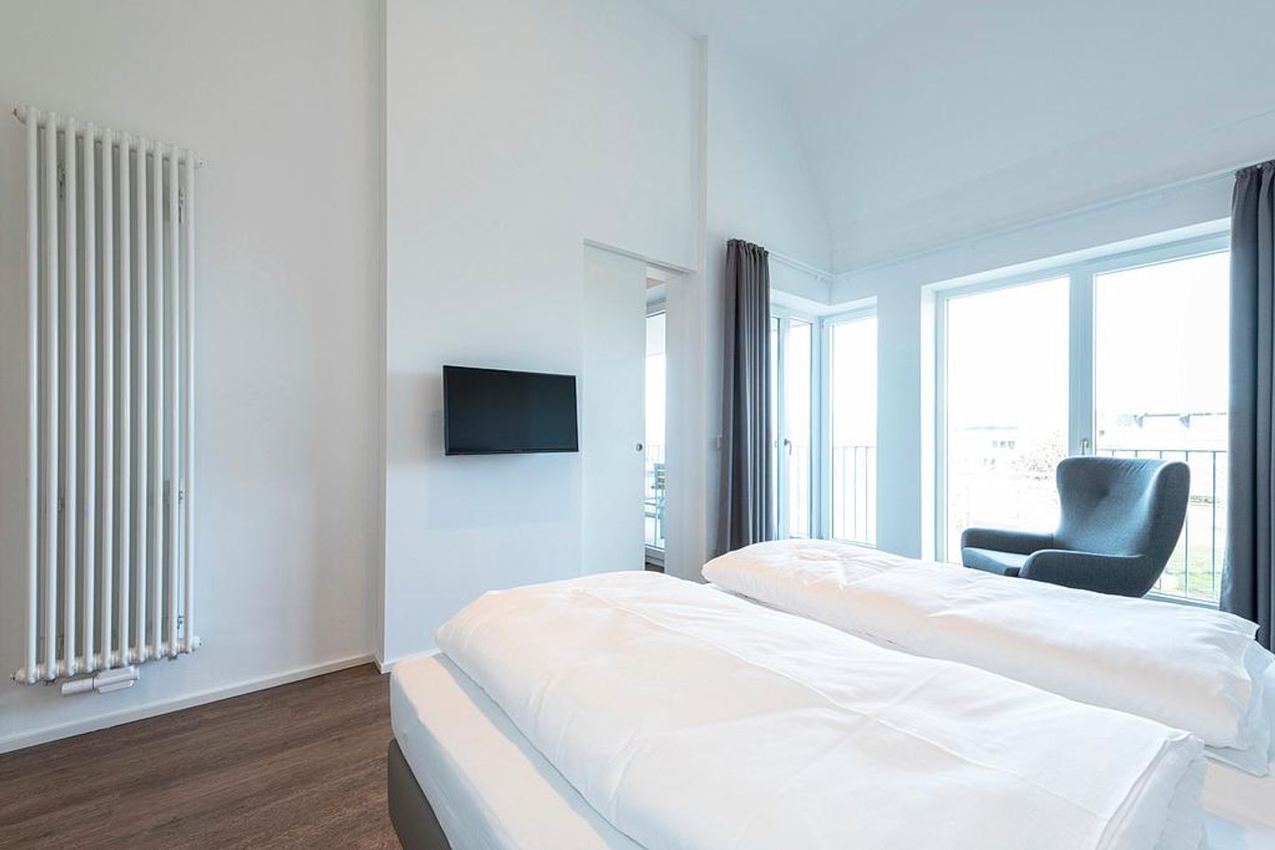 Apartmentvilla Anna See Apartmentvilla Anna See 3-13 Langeoog - Schlafzimmer mit TV