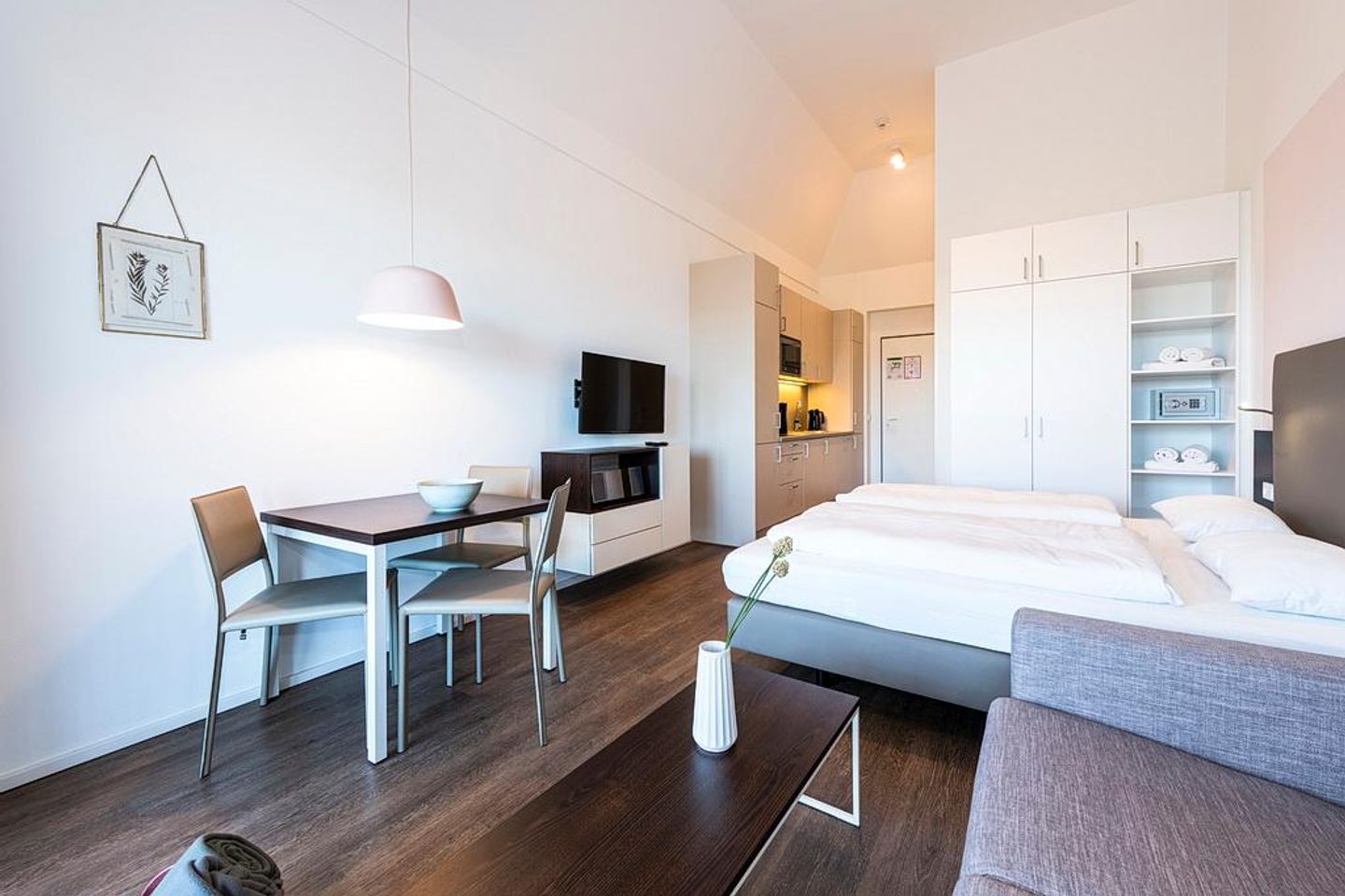 Apartmentvilla Anna See Apartmentvilla Anna See 3-14 Langeoog - Wohn-Schlafbereich mit Esstisch