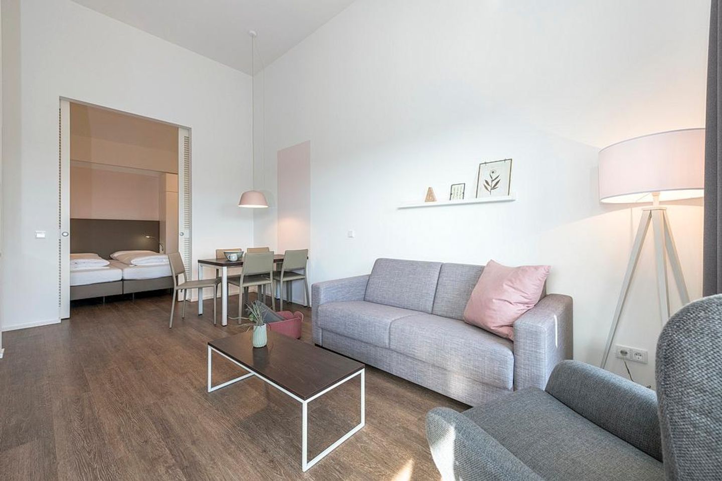 Apartmentvilla Anna See Apartmentvilla Anna See 3-16 Langeoog - Wohn-Essbereich mit Esstisch, Sitzgelegenheit