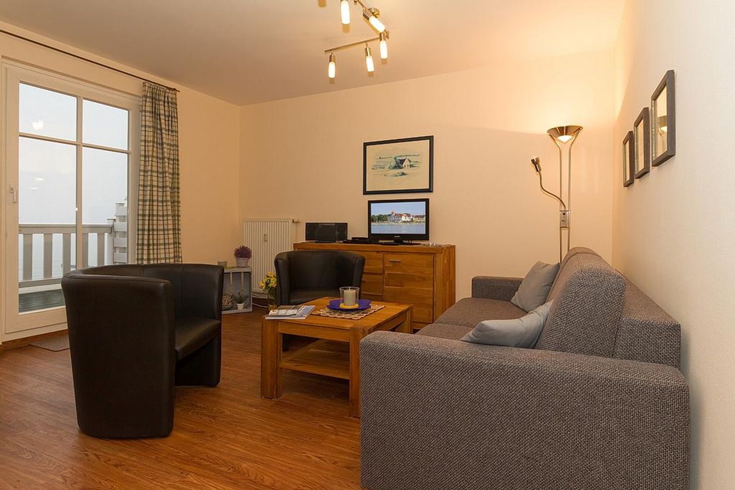 Meeresblick Meeresblick 321 Kühlungsborn - Wohn-Essbereich mit Couch