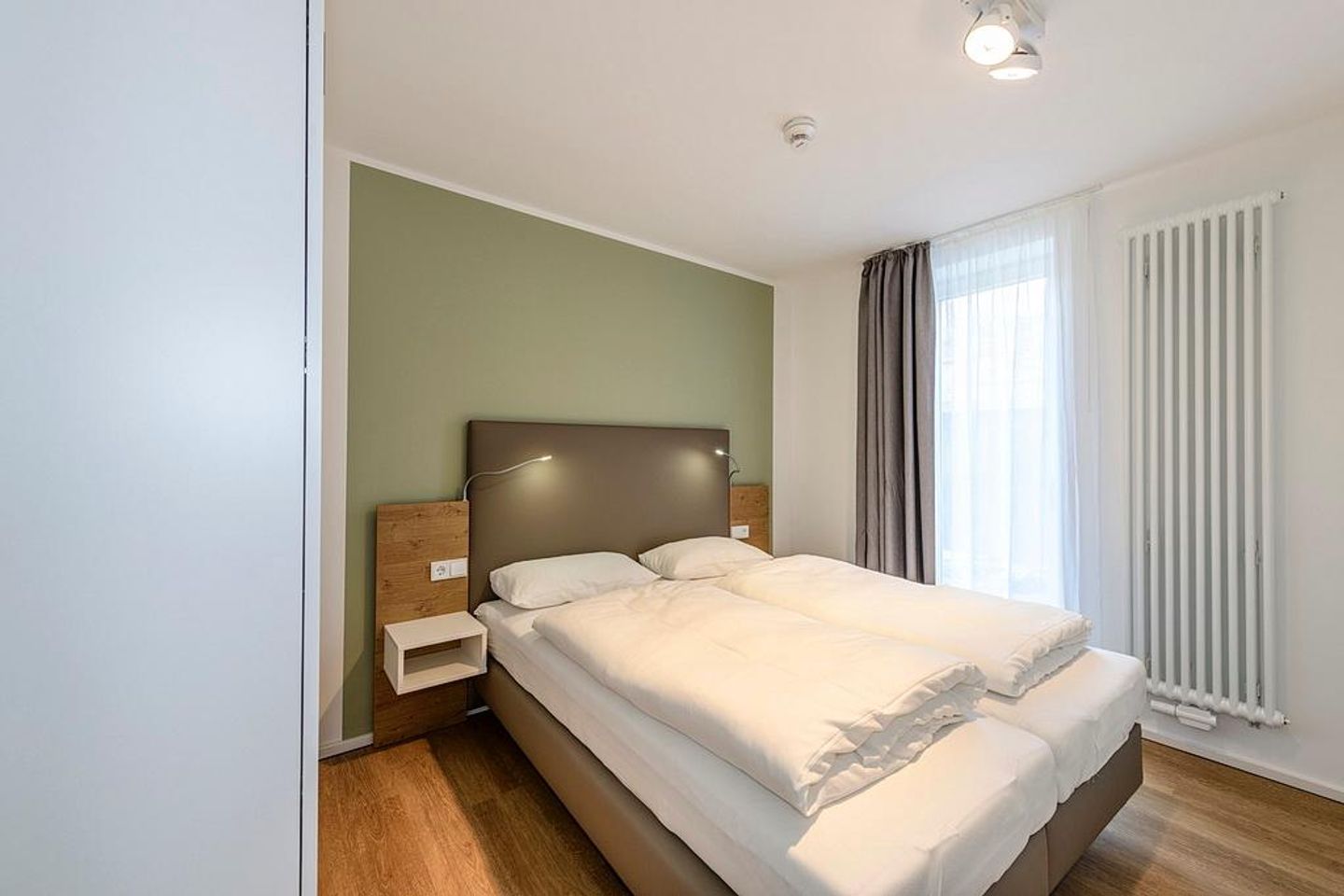 Apartmentvilla Anna See Apartmentvilla Anna See 1-11 Langeoog - Schlafzimmer mit Doppelbett