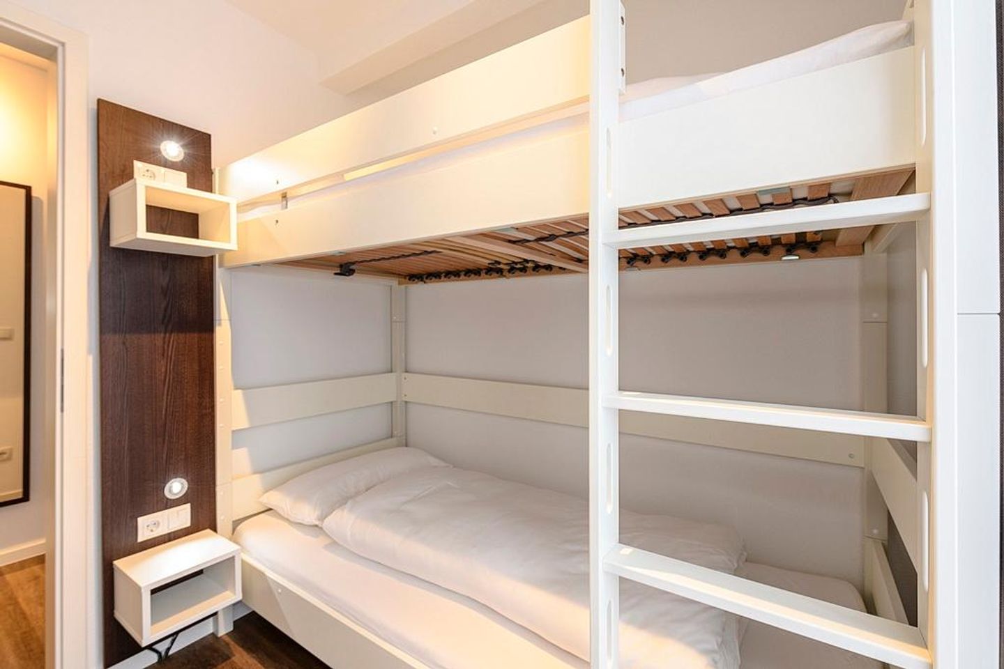 Deichhäuser Anna Küste Deichhäuser Anna Küste 1-20 Bensersiel - Schlafzimmer mit Stapelbett