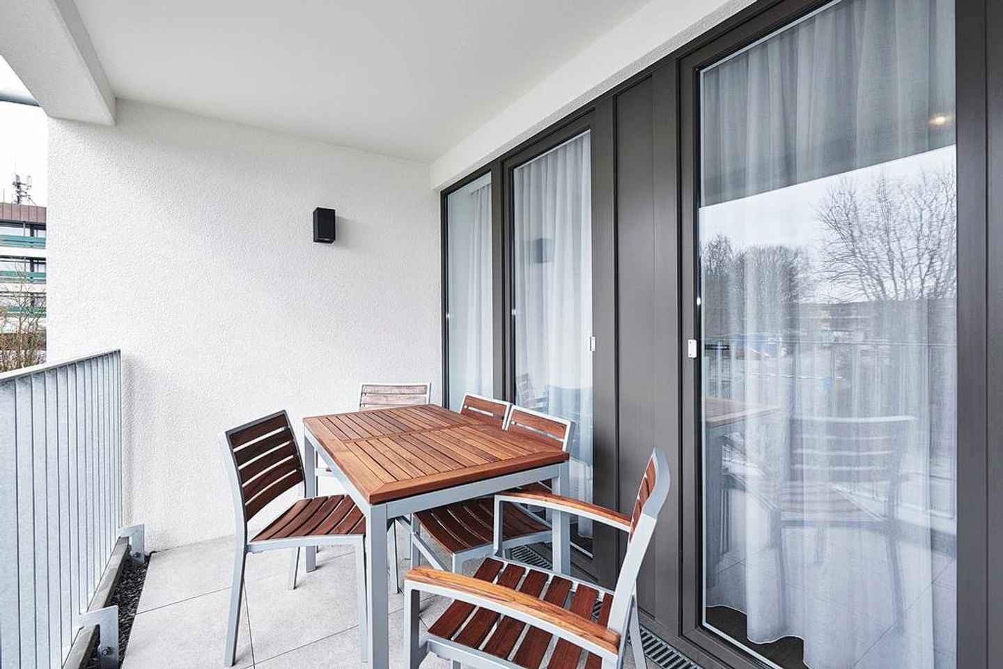 Deichhäuser Anna Küste Deichhäuser Anna Küste 2-21 Bensersiel - Balkon mit Stizgelegenheiten