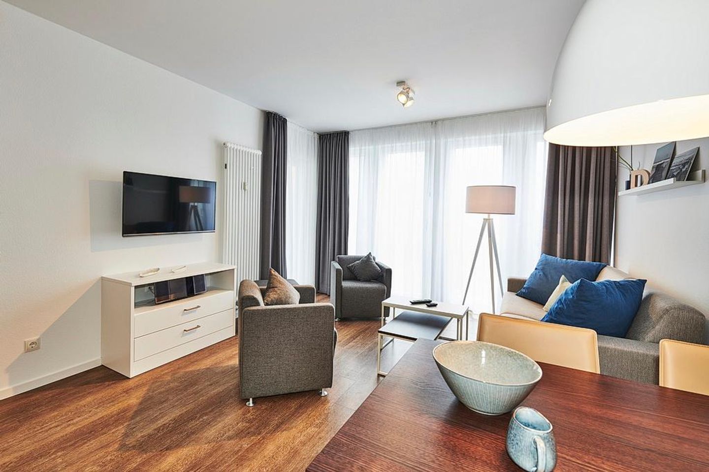 Deichhäuser Anna Küste Deichhäuser Anna Küste 3-24 Bensersiel - Wohn-Essbereich mit Sitzgelegenheiten