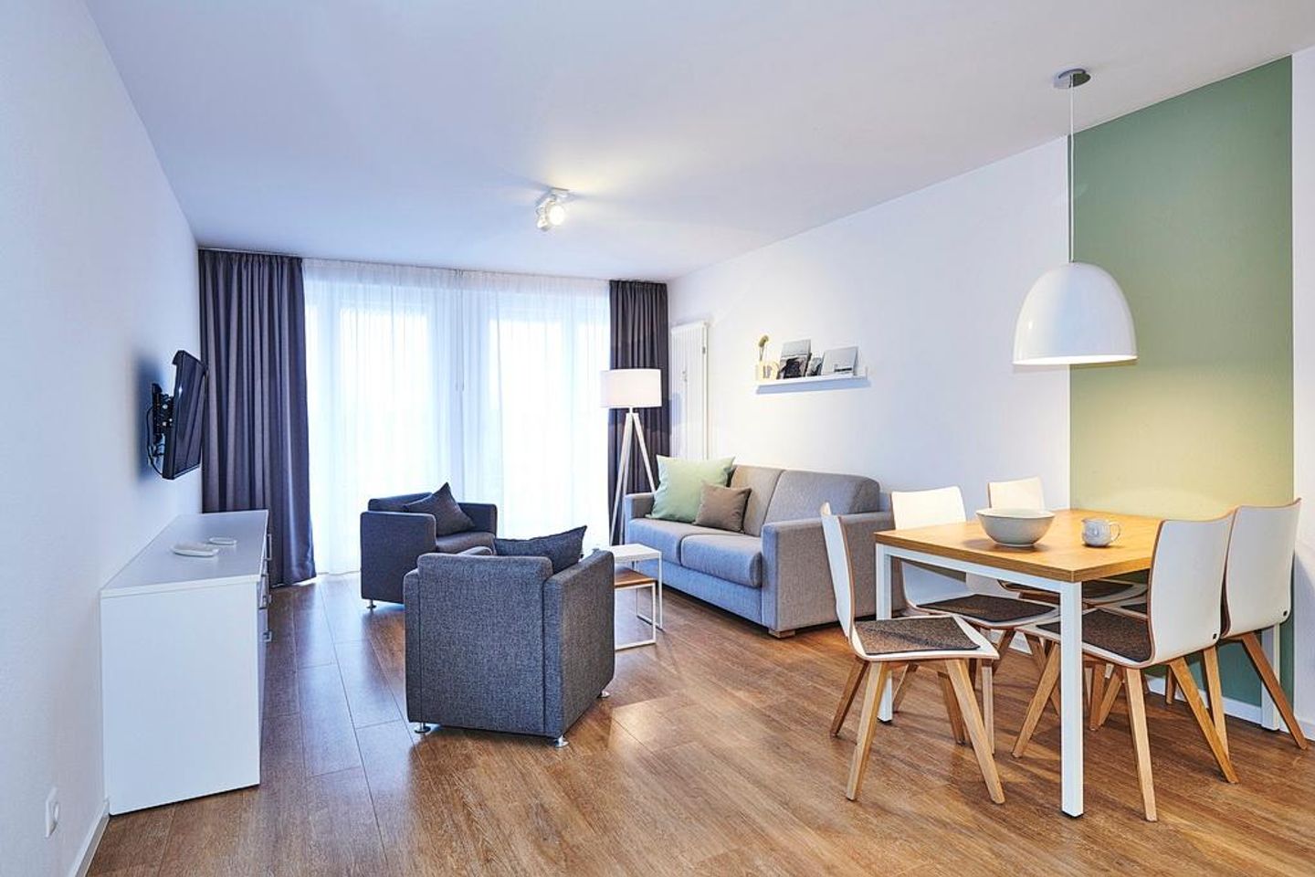 Deichhäuser Anna Küste Deichhäuser Anna Küste 3-30 Bensersiel - Wohn-Essbereich mit Sitzgelegenheit