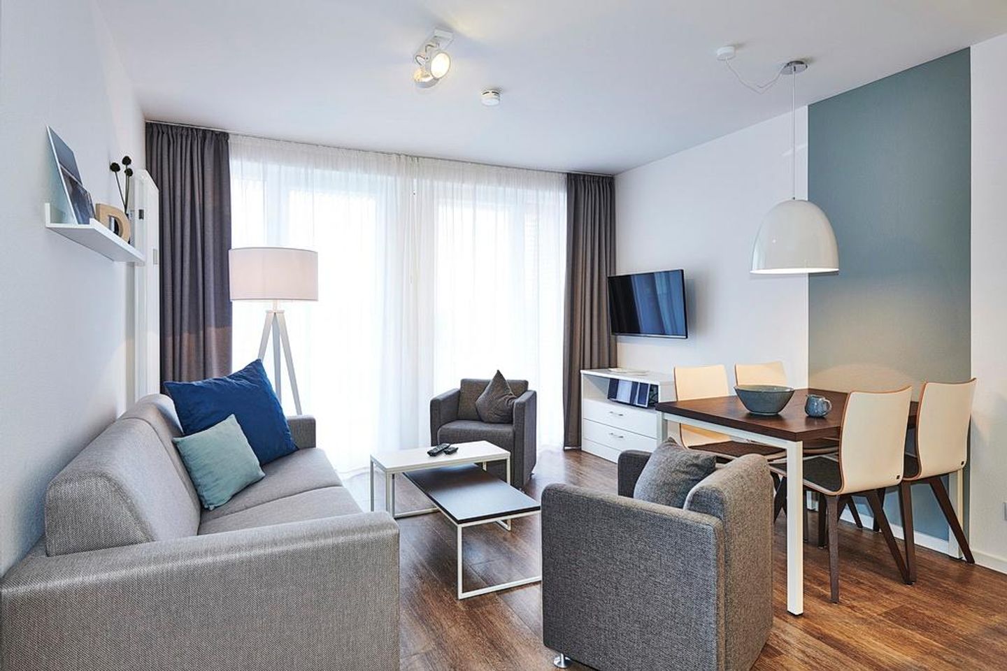 Deichhäuser Anna Küste Deichhäuser Anna Küste 3-31 Bensersiel - Wohn-Essbereich mit Sitzgelegenheit