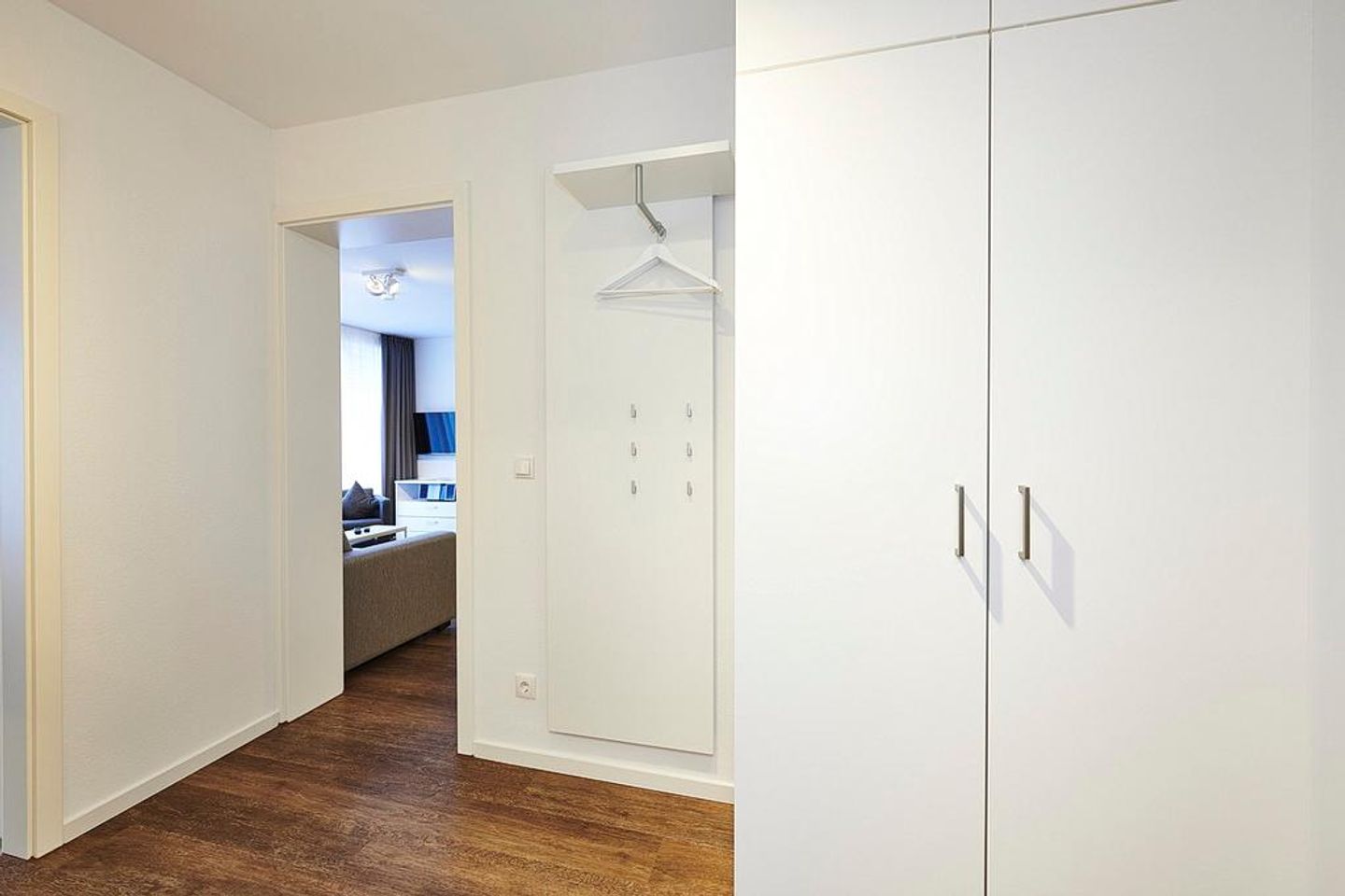 Deichhäuser Anna Küste Deichhäuser Anna Küste 3-31 Bensersiel - Flur mit Garderobe