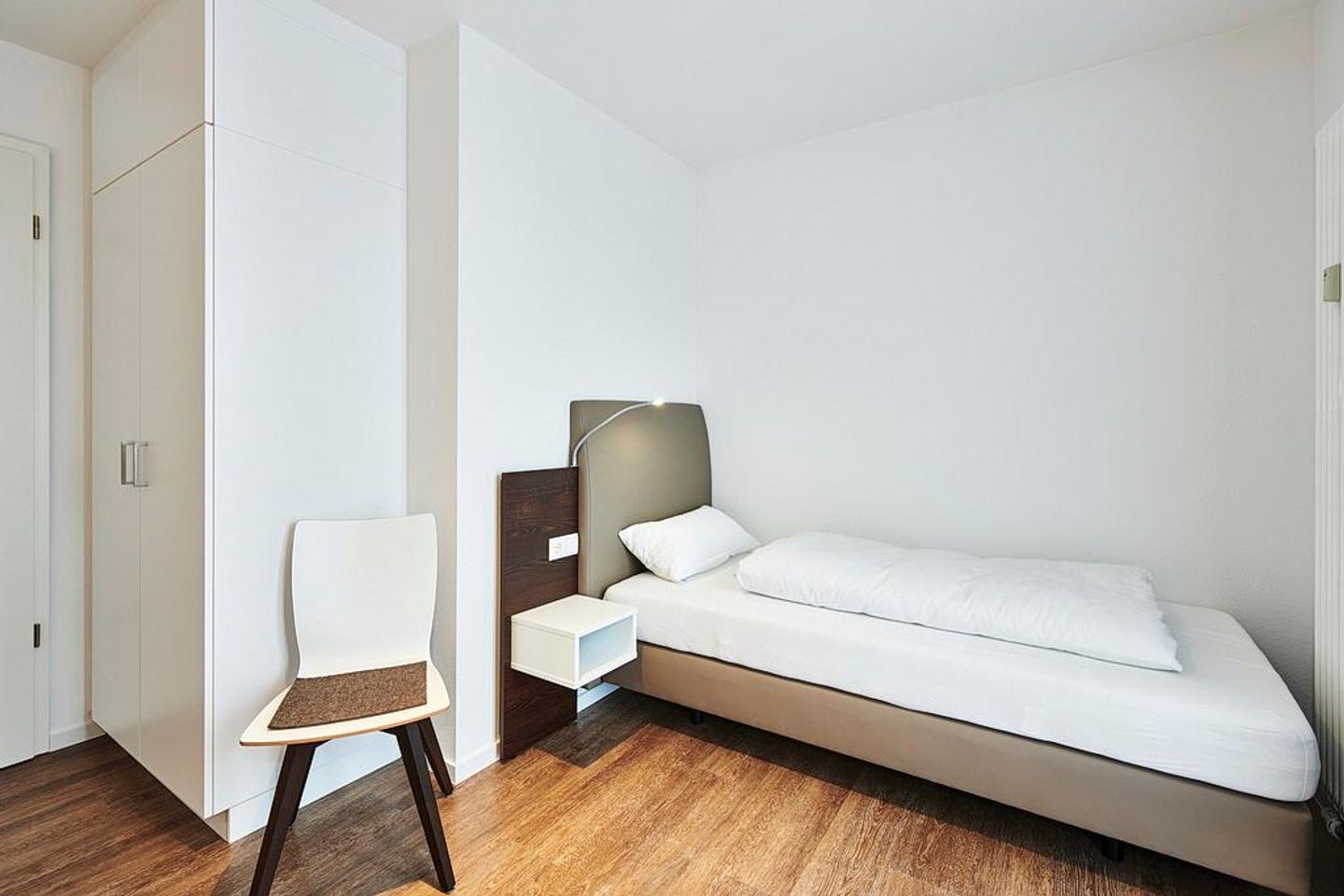 Deichhäuser Anna Küste Deichhäuser Anna Küste 3-34 Bensersiel - Schlafzimmer mit zwei Einzelbetten