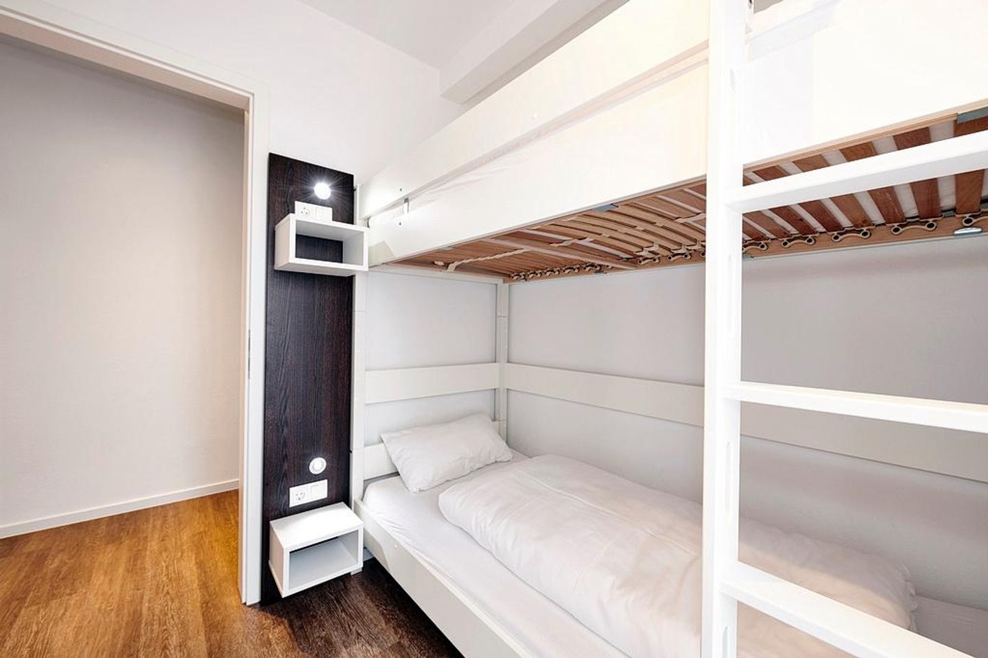 Deichhäuser Anna Küste Deichhäuser Anna Küste 4-10 Bensersiel - Schlafzimmer mit Etagenbett