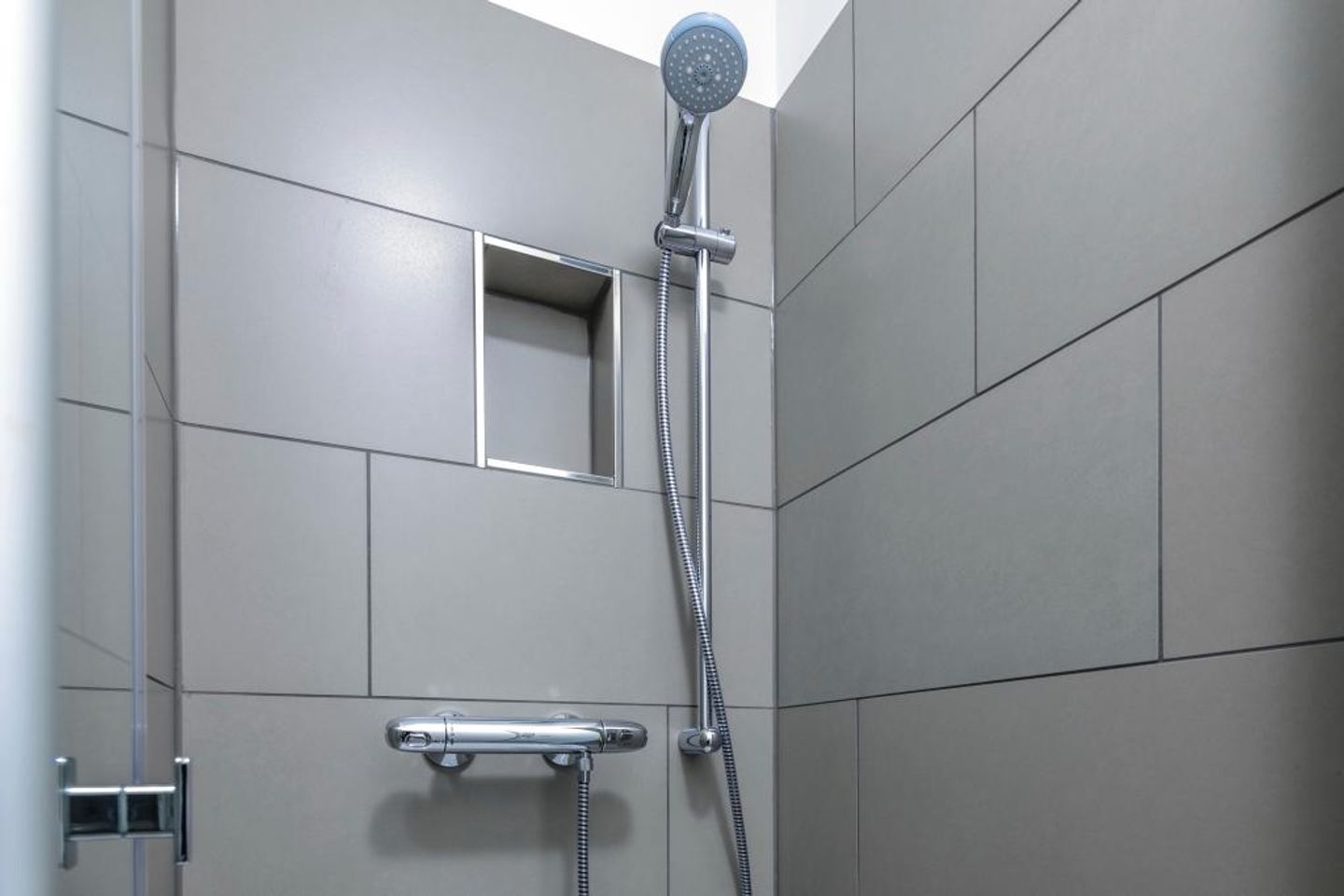 Deichhäuser Anna Küste Deichhäuser Anna Küste 1-11 Bensersiel - Badezimmer mit Dusche