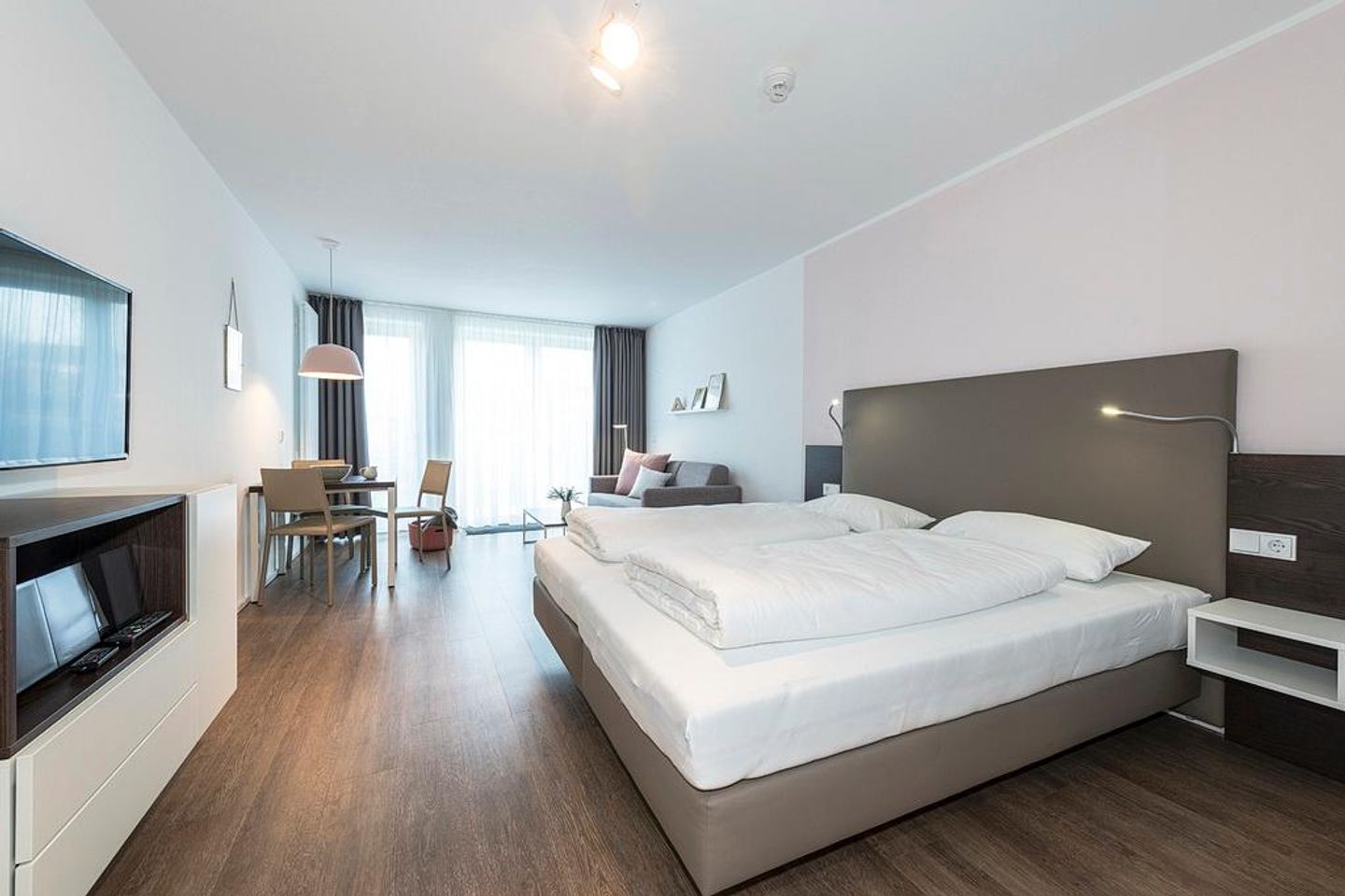 Apartmentvilla Anna See Apartmentvilla Anna See 1-12 Langeoog - Wohn-Schlafbereich mit Doppelbett