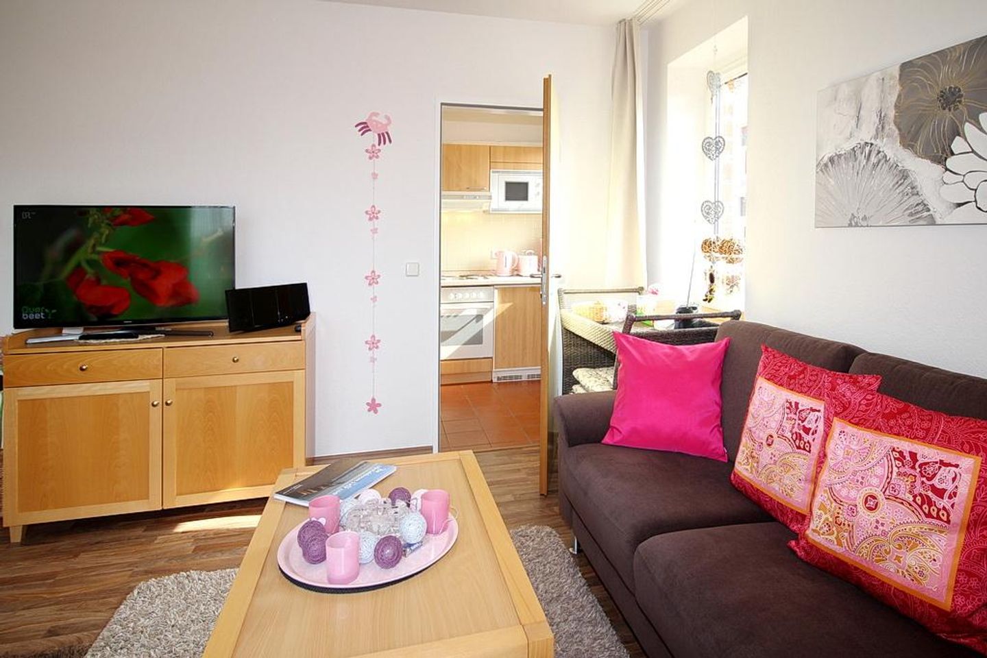 Hus Inselkieker Hus Inselkieker 111 Schillig - Wohn-Essbereich mit Couch