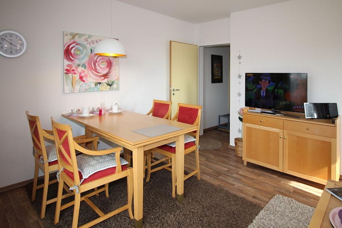 Hus Inselkieker Hus Inselkieker 111 Schillig - Wohn-Essbereich mit TV