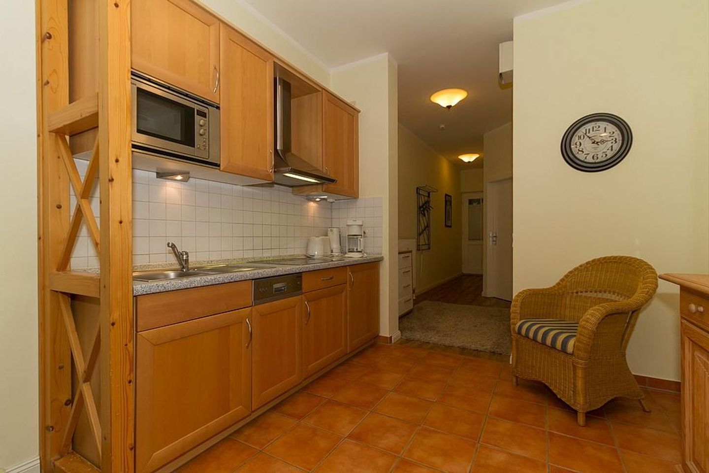 Meeresblick Meeresblick 008 Kühlungsborn - Küchenzeile mit Sitzgelegenheit