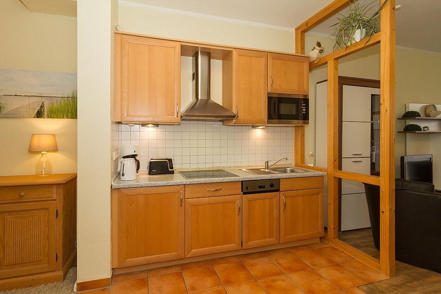 Meeresblick Meeresblick 009 Kühlungsborn - Küchenzeile mit Mikrowelle