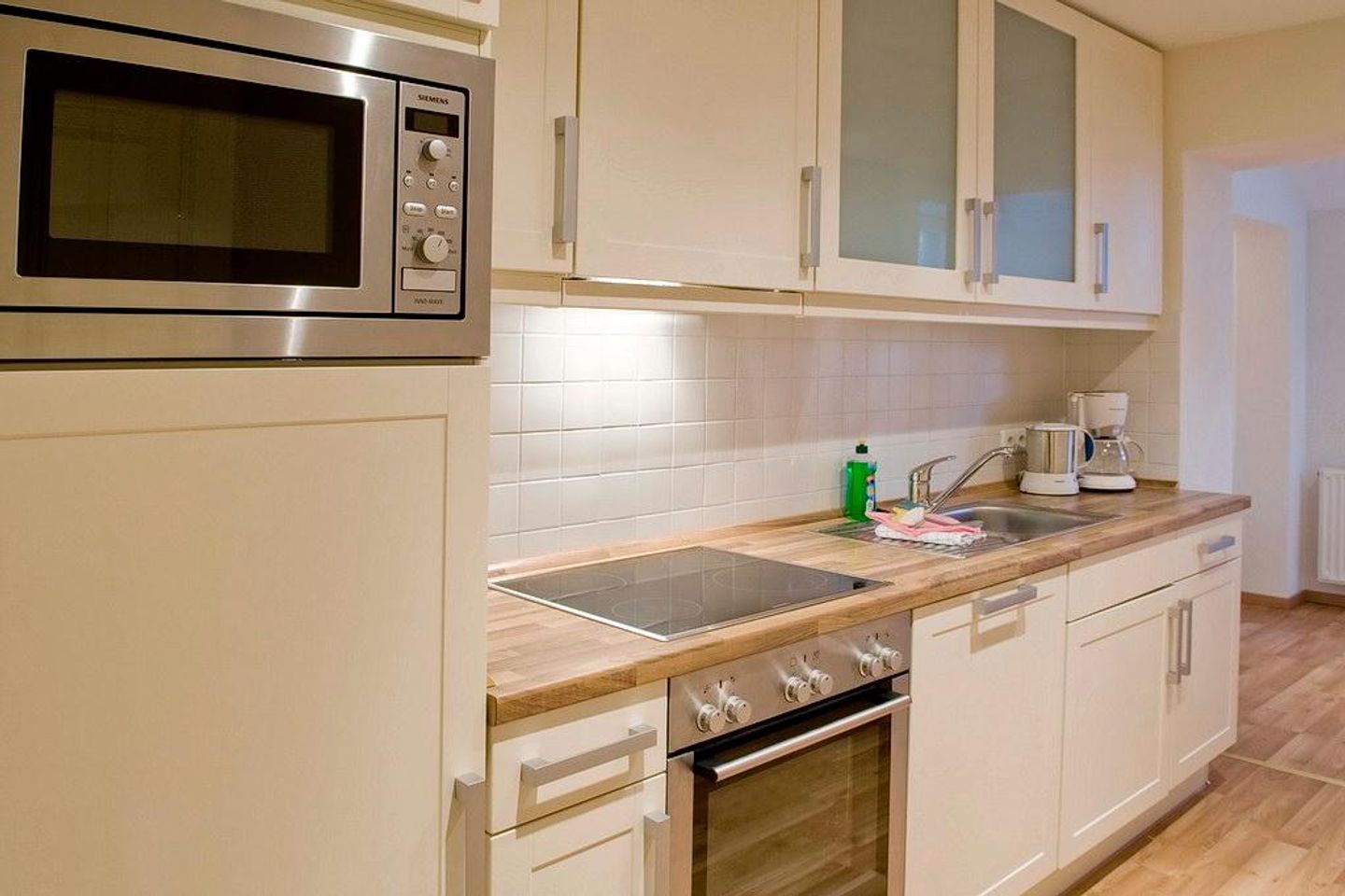 Strand-Park Strand-Park V01 Usedom - Küchenzeile mit Backofen