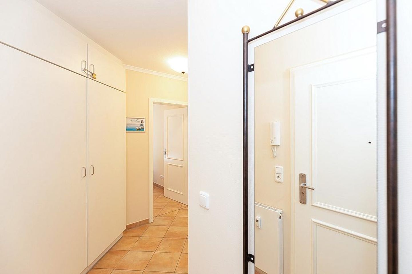 Dünenschloss Dünenschloss 2-12 Kühlungsborn - Flur mit Garderobe