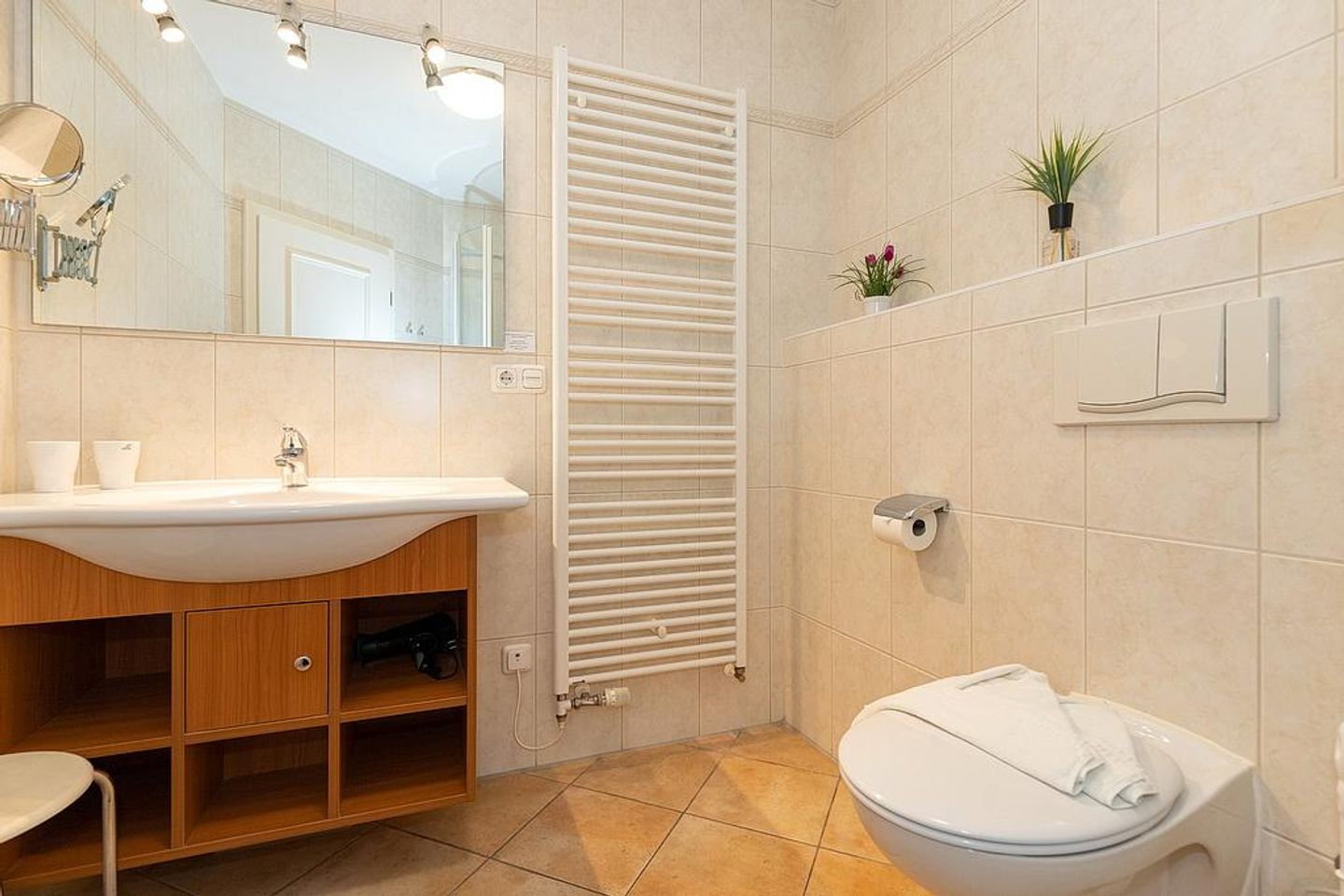 Dünenschloss Dünenschloss 2-12 Kühlungsborn - Badezimmer mit Dusche