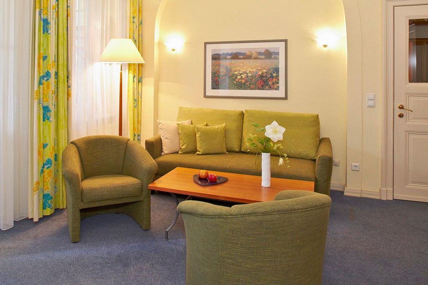 Strand-Park Strand-Park V12 Usedom - Wohn-Essbereich mit Couch