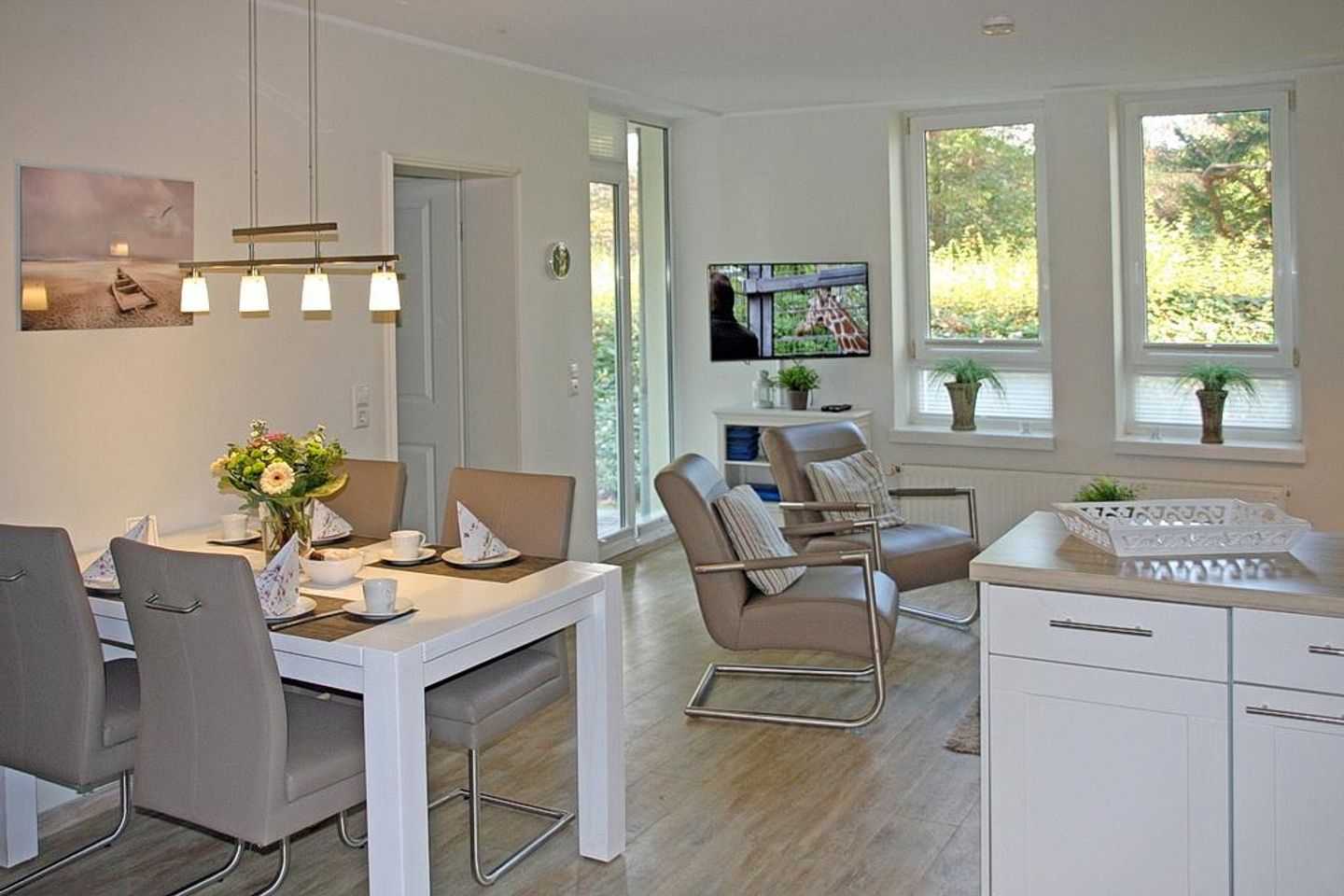 Strand-Park Strand-Park 301 Usedom - Wohn-Essbereich mit Couch