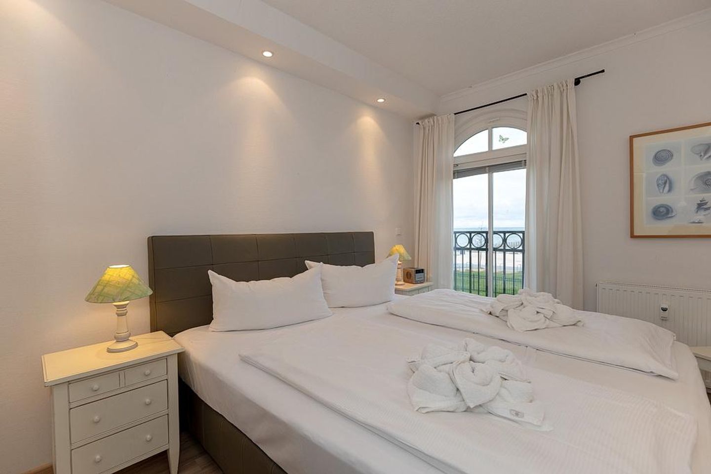 Apartmenthaus Atlantik Apartmenthaus Atlantik 113 Kühlungsborn - Schlafzimmer mit Doppelbett