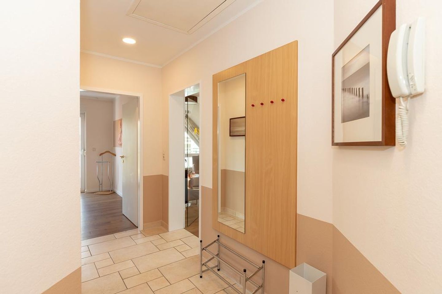 Ostseeallee 32b Ostseeallee 32b 2-2 Kühlungsborn - Flur mit Garderobe