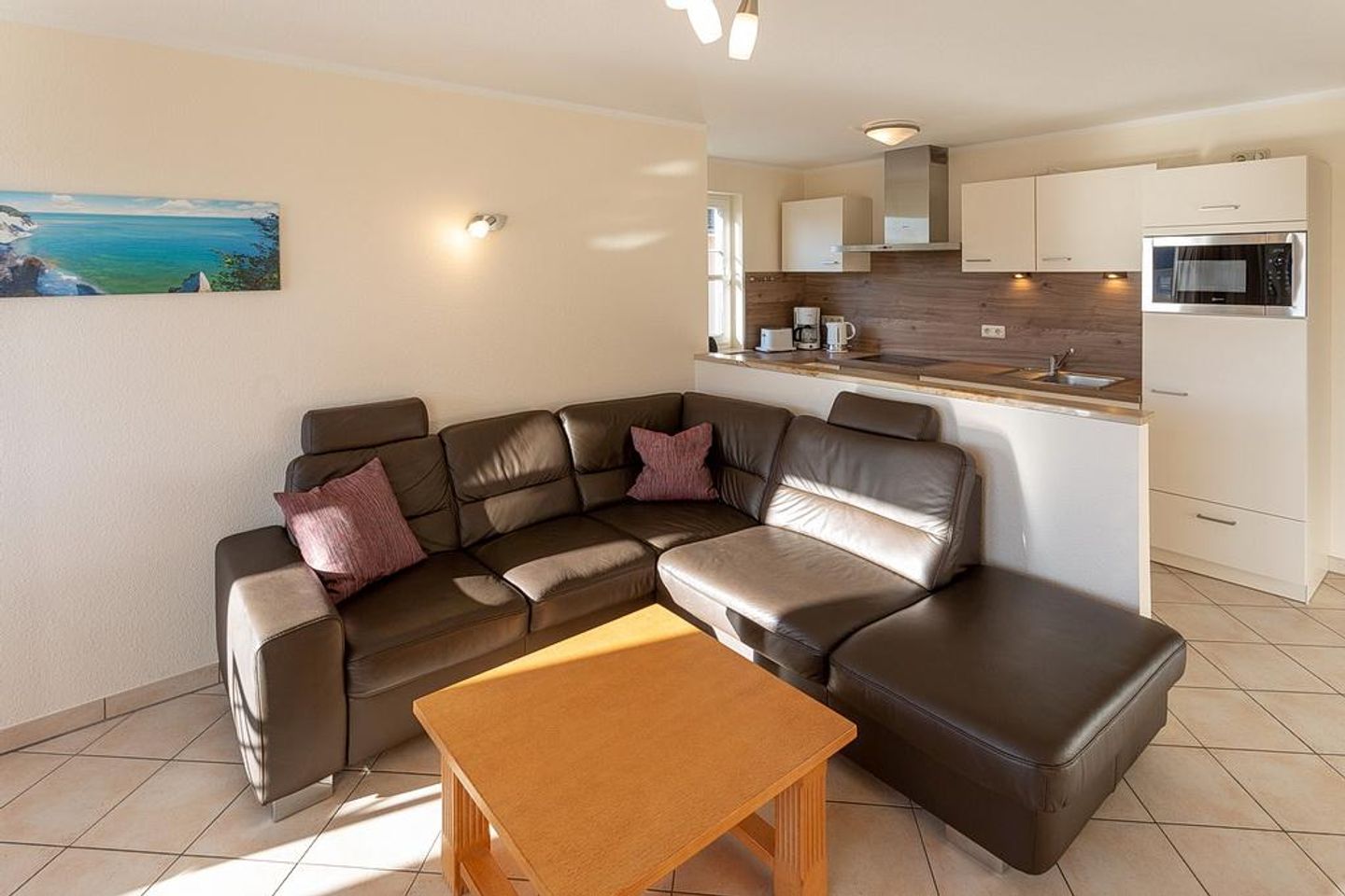 Villa Seerose Villa Seerose 08 Rügen - Wohn-Essbereich mit Couch