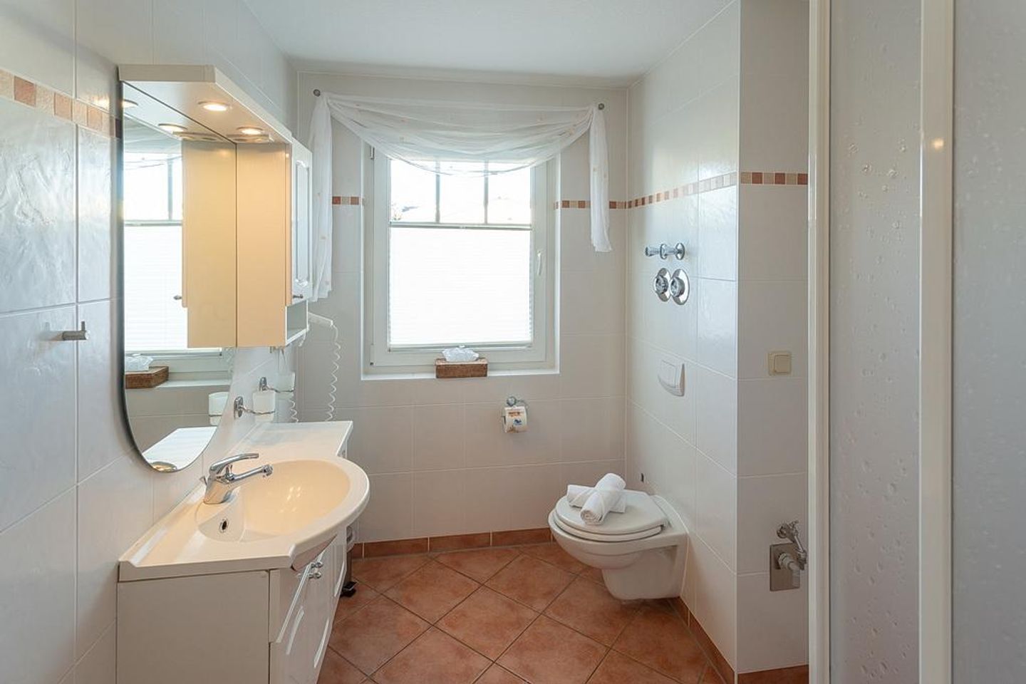 Villa Seerose Villa Seerose 08 Rügen - Badezimmer mit Dusche