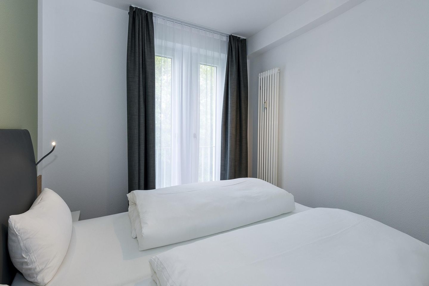 Deichhäuser Anna Küste Deichhäuser Anna Küste 6-23 Bensersiel - Schlafzimmer mit Doppelbett