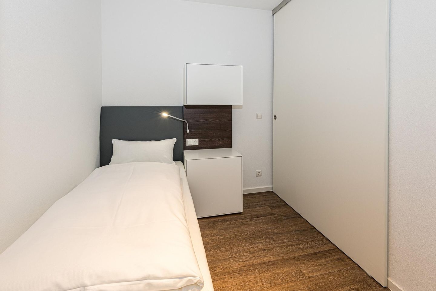 Deichhäuser Anna Küste Deichhäuser Anna Küste 7-21 Bensersiel - Schlafzimmer mit zwei Einzelbetten