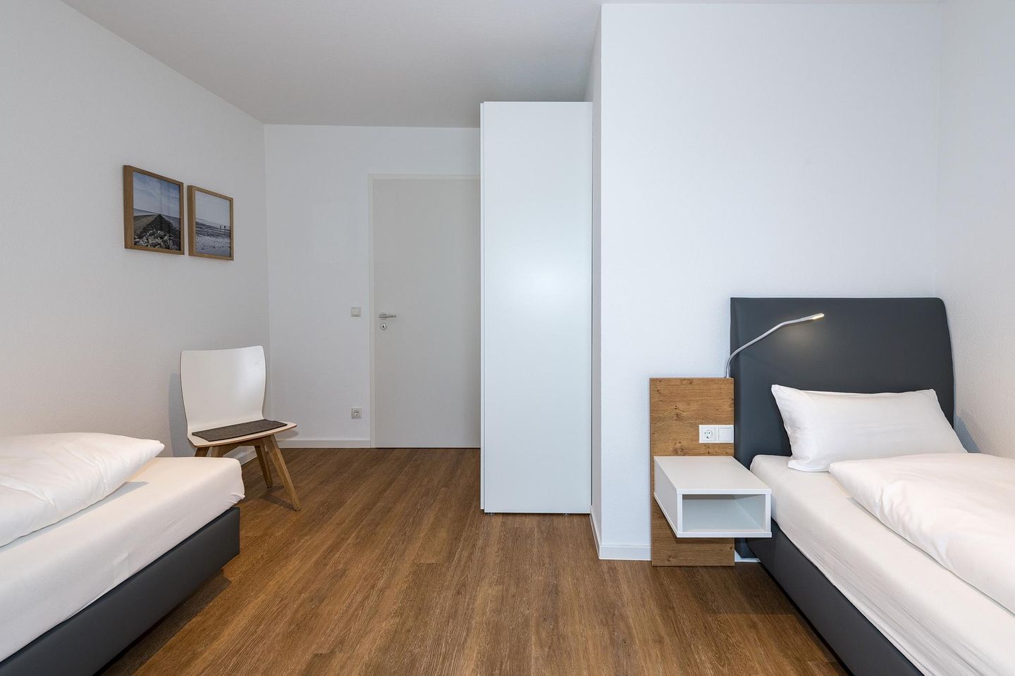 Deichhäuser Anna Küste Deichhäuser Anna Küste 7-24 Bensersiel - Schlafzimmer mit zwei Einzelbetten