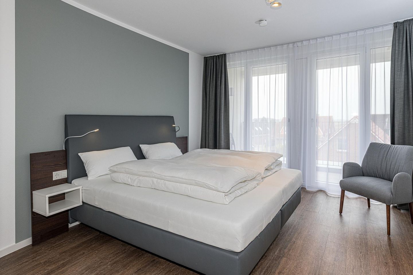 Deichhäuser Anna Küste Deichhäuser Anna Küste 7-31 Bensersiel - Schlafzimmer mit Doppelbett