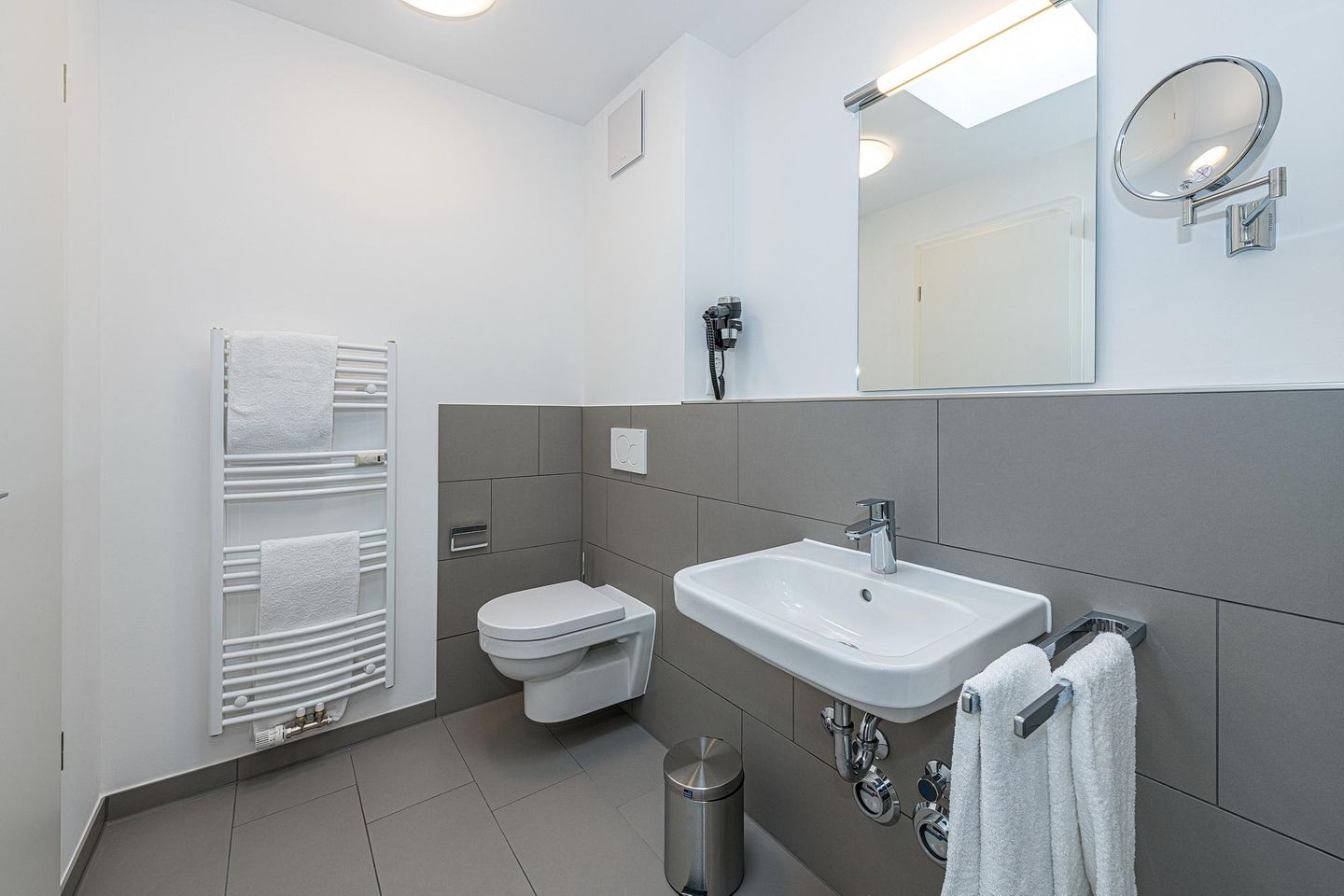 Deichhäuser Anna Küste Deichhäuser Anna Küste 7-31 Bensersiel - Badezimmer mit Dusche