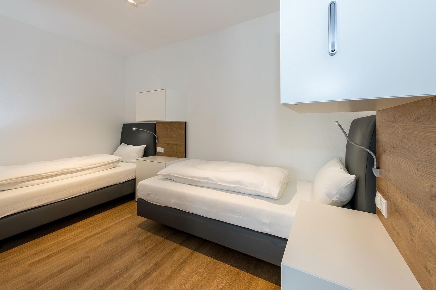 Deichhäuser Anna Küste Deichhäuser Anna Küste 8-11 Bensersiel - Schlafzimmer mit zwei Einzelbetten