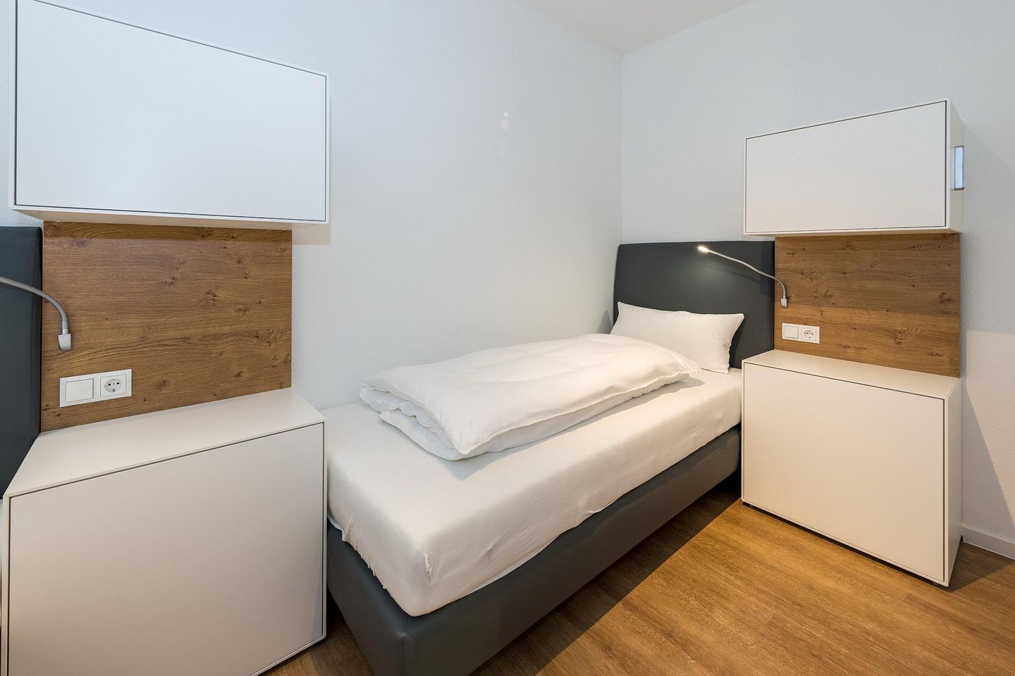 Deichhäuser Anna Küste Deichhäuser Anna Küste 8-11 Bensersiel - Schlafzimmer mit zwei Einzelbetten