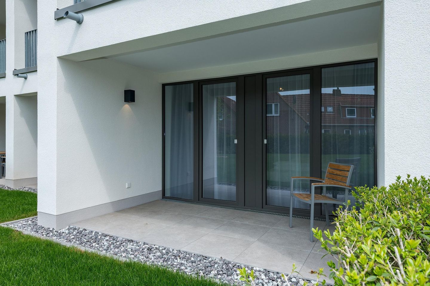 Deichhäuser Anna Küste Deichhäuser Anna Küste 8-11 Bensersiel - Terrasse mit Gartenmöbeln