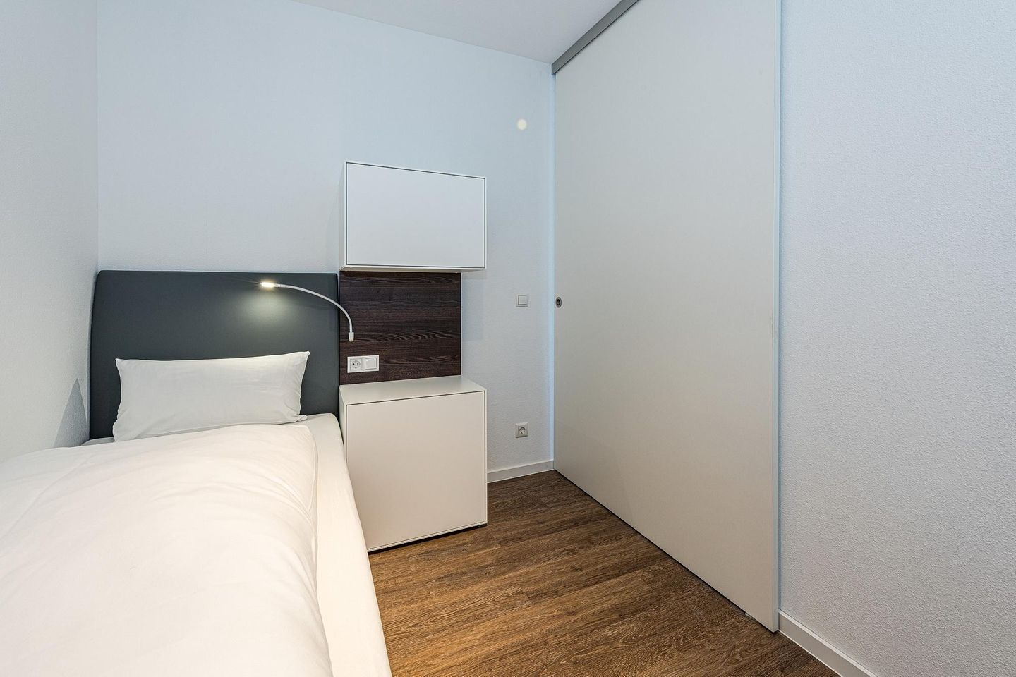 Deichhäuser Anna Küste Deichhäuser Anna Küste 8-21 Bensersiel - Schlafzimmer mit zwei Einzelbetten