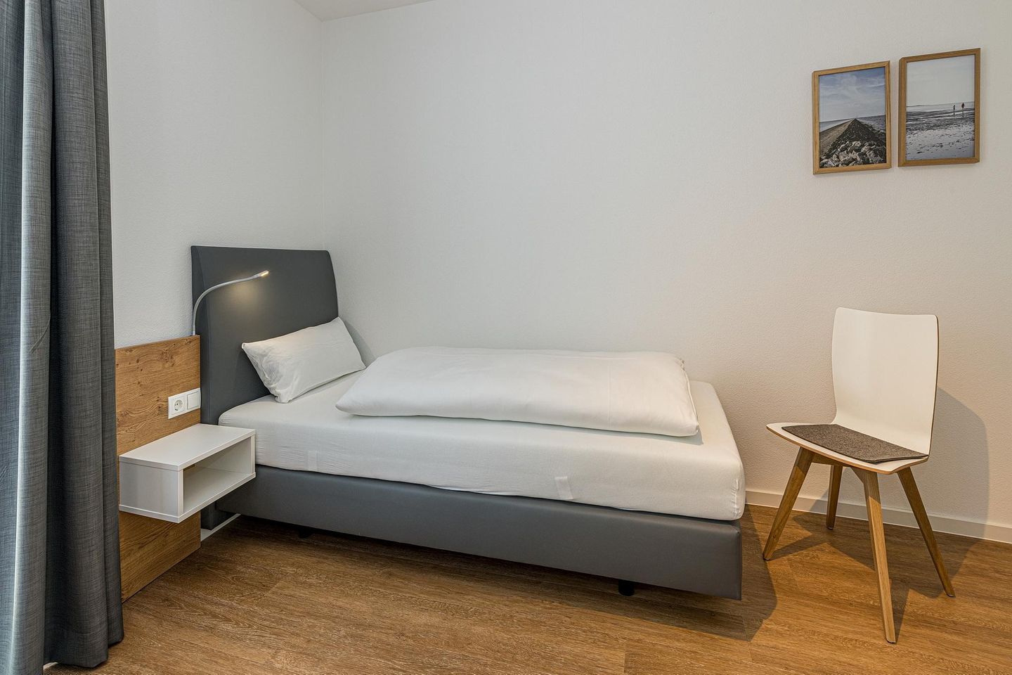 Deichhäuser Anna Küste Deichhäuser Anna Küste 8-24 Bensersiel - Schlafzimmer mit zwei Einzelbetten