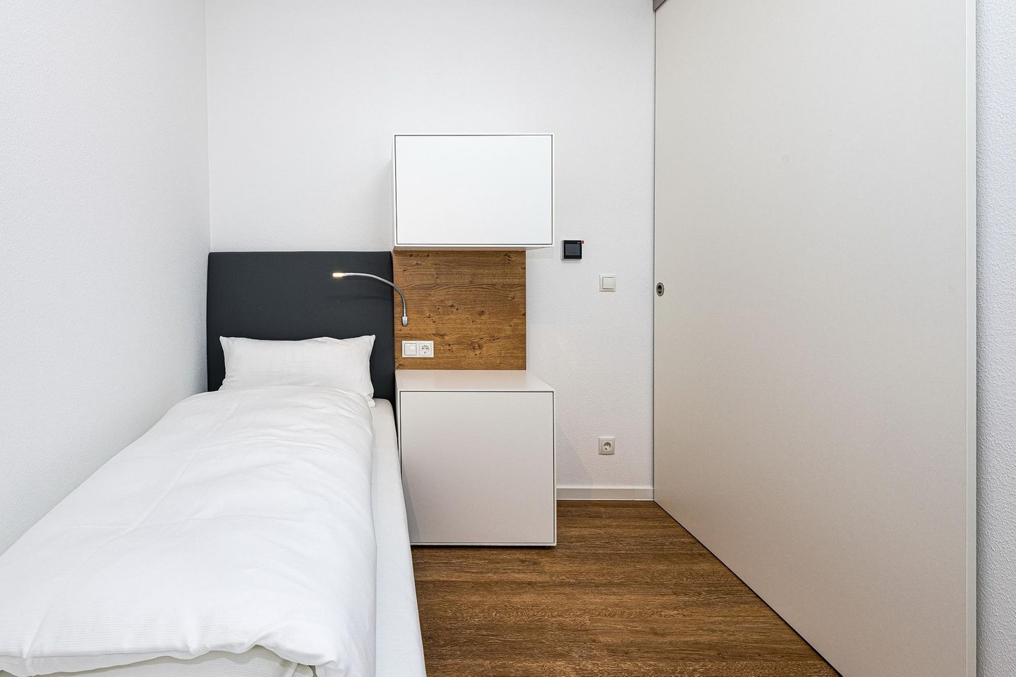 Deichhäuser Anna Küste Deichhäuser Anna Küste 8-31 Bensersiel - Schlafzimmer mit zwei Einzelbetten