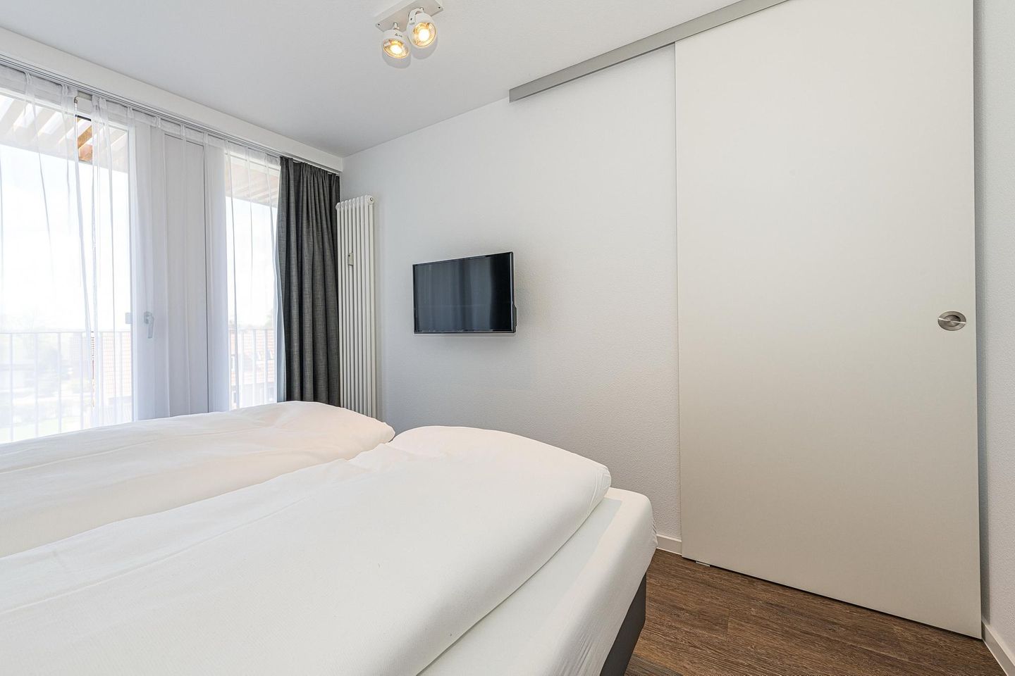 Deichhäuser Anna Küste Deichhäuser Anna Küste 8-33 Bensersiel - Schlafzimmer mit Doppelbett