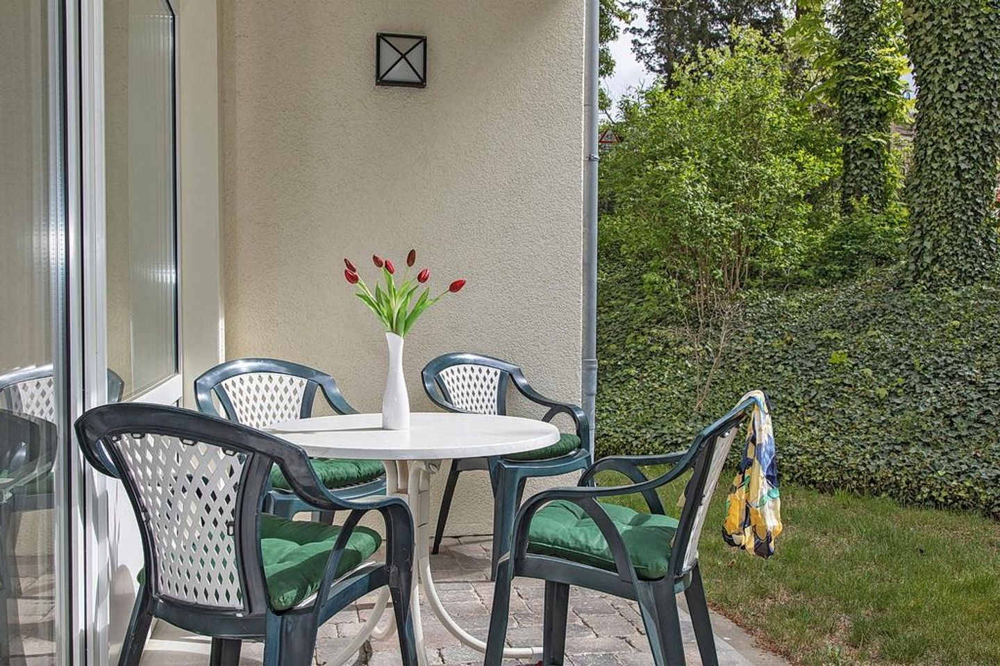 Strand-Park Strand-Park 303 Usedom - Terrasse mit Gartenmöbeln