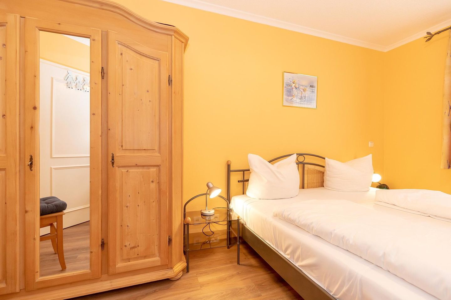 Apartmenthaus Atlantik Apartmenthaus Atlantik 205 Kühlungsborn - Schlafzimmer mit Doppelbett