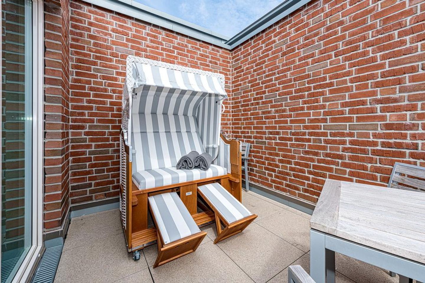 Apartmentvilla Anna See Apartmentvilla Anna See 3-01 Langeoog - Balkon mit Strandkorb