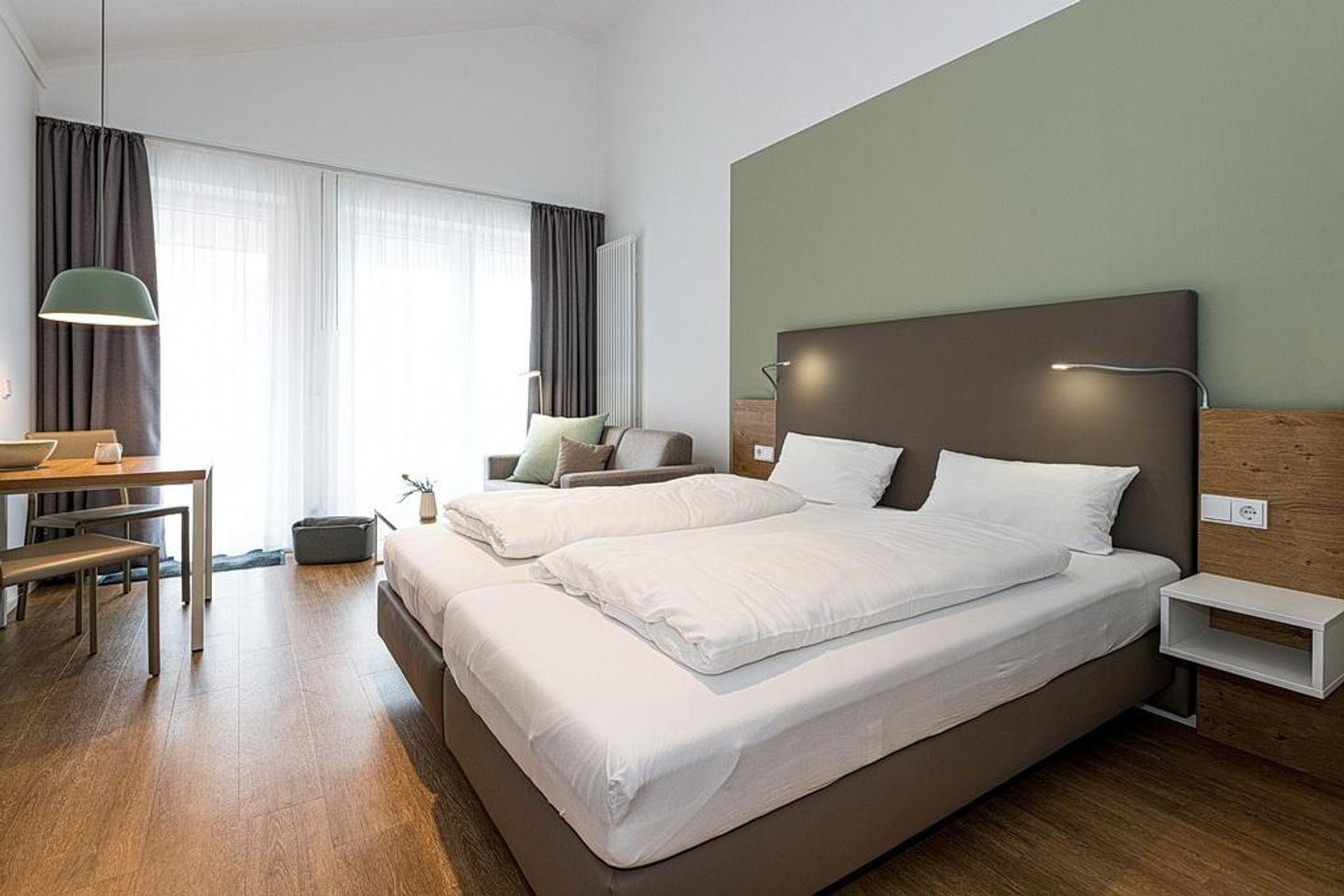 Apartmentvilla Anna See Apartmentvilla Anna See 3-03 Langeoog - Wohn-Schlafbereich mit Doppelbett