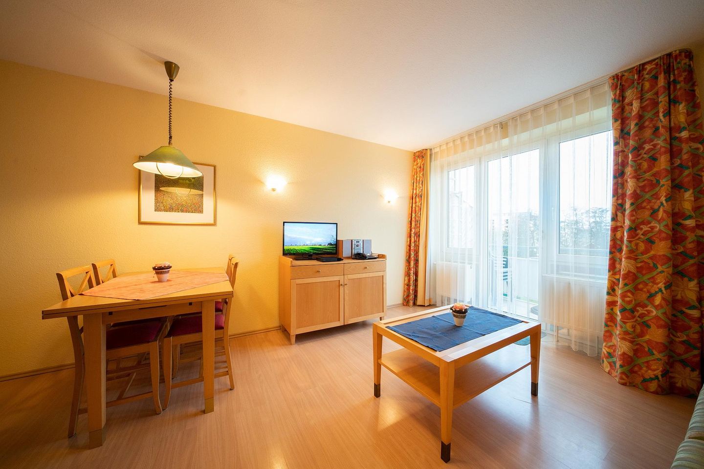 Hus Inselkieker Hus Inselkieker 216 Schillig - Wohn-/Essbereich mit Esstisch