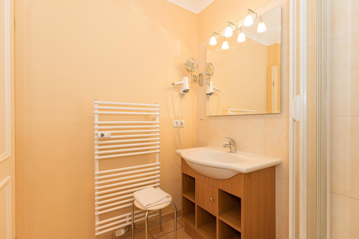 Apartmenthaus Atlantik Apartmenthaus Atlantik 102 Kühlungsborn - Badezimmer mit Dusche