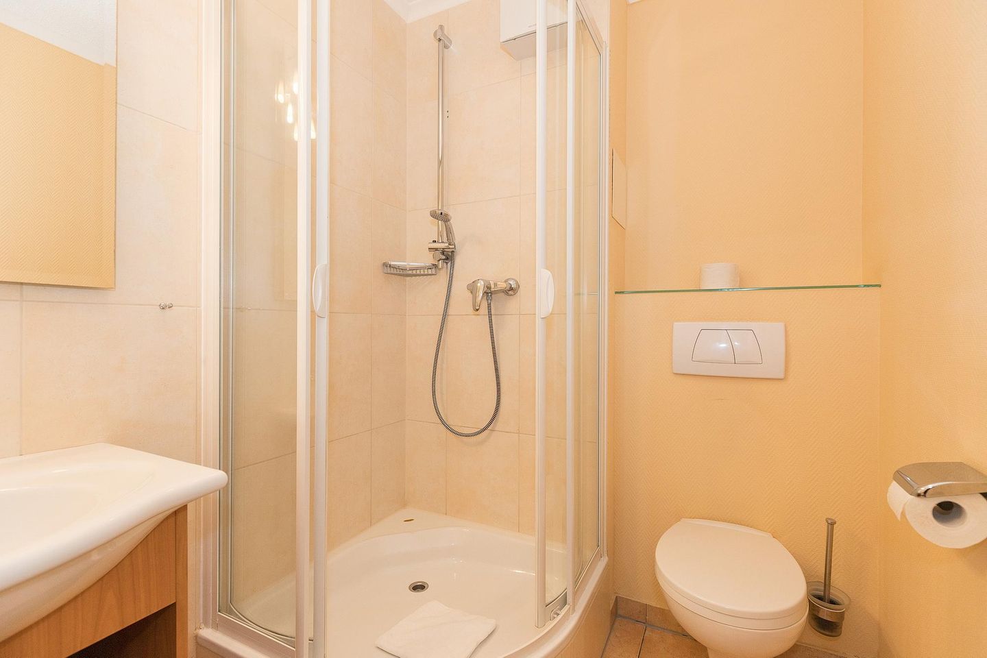 Apartmenthaus Atlantik Apartmenthaus Atlantik 102 Kühlungsborn - Badezimmer mit Dusche