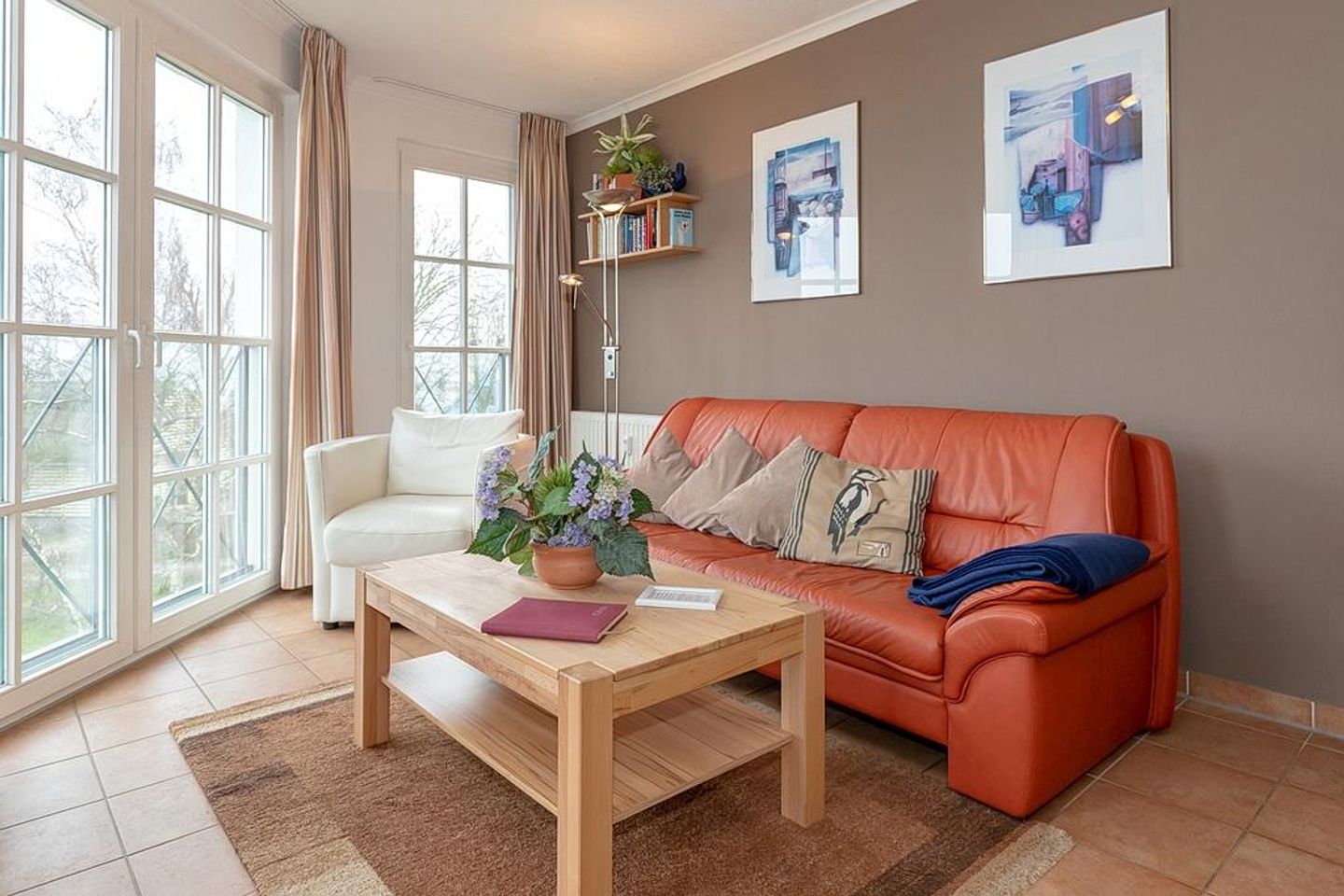 Apartmenthaus Atlantik Apartmenthaus Atlantik 213 Kühlungsborn - Wohn-Essbereich mit Couch