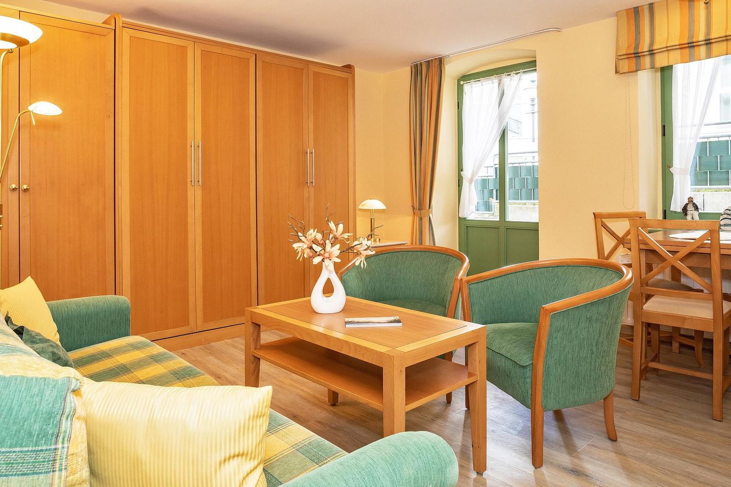 Villa am Ostseestrand Villa am Ostseestrand 002 Usedom - Wohn-Essbereich mit Couch