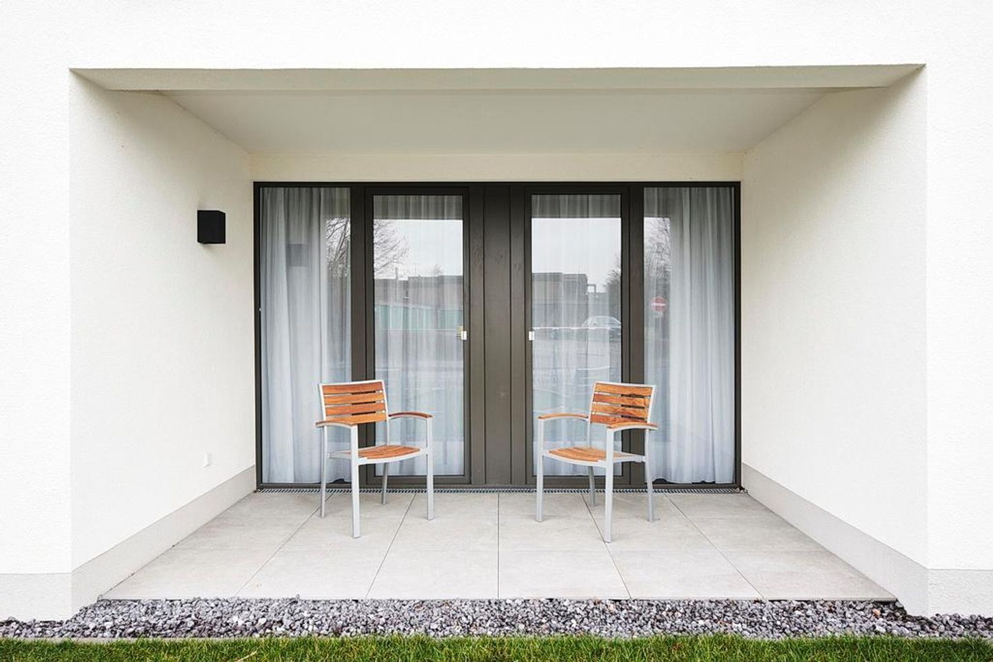 Deichhäuser Anna Küste Deichhäuser Anna Küste 2-11 Bensersiel - Terrasse mit Sitzgelegenheiten